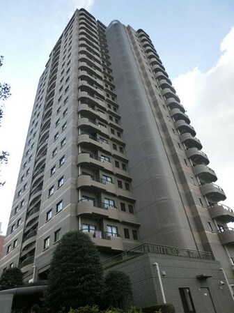 センテニアルタワーの物件外観写真